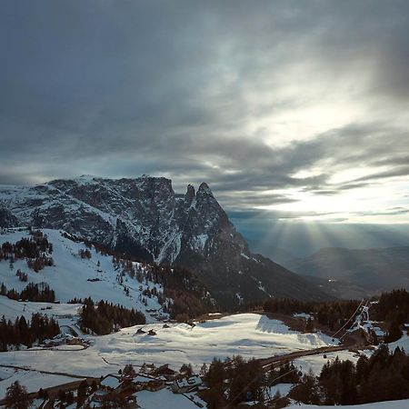 Como Alpina Dolomites Alpe Di Siusi Extérieur photo